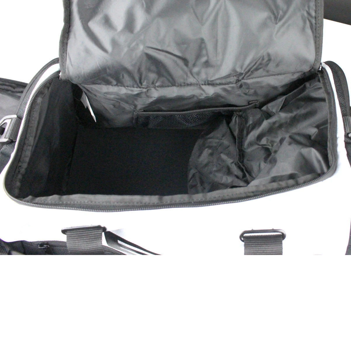 Head Novak Djokovic Duffel Bag (White/Black) 2 Head Novak Djokovic Duffel Bag (White/Black) - Image 2